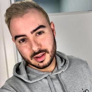 Meet your Posher, Adrian